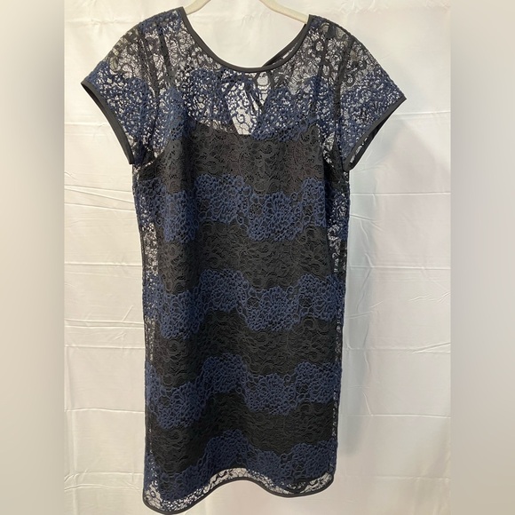 Ann Taylor Loft Lace Shift Dress Mini Black and Blue Size 4 - Picture 3 of 14